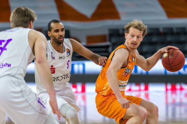 山东球员的 山东球员的