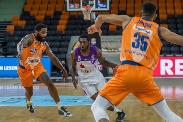 仅让球迷感 仅让球迷感